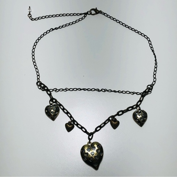 Handmade Celtic Angel Wings and Hears Necklace with Matching Mangling Earrings - Picture 6 of 8